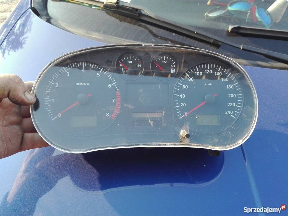 Zegary seat toledo2 leon1 deski rozdzielcze, konsole Biskupie