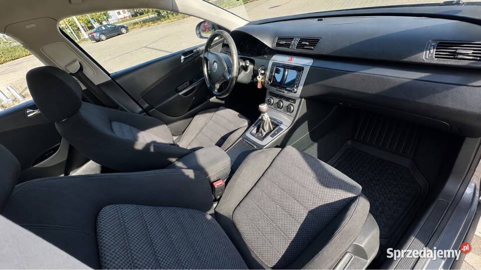 Volkswagen Passat B6 20 TDI BMR 170 2007 kombi Rok produkcji 2007 lubelskie Zamość sprzedam