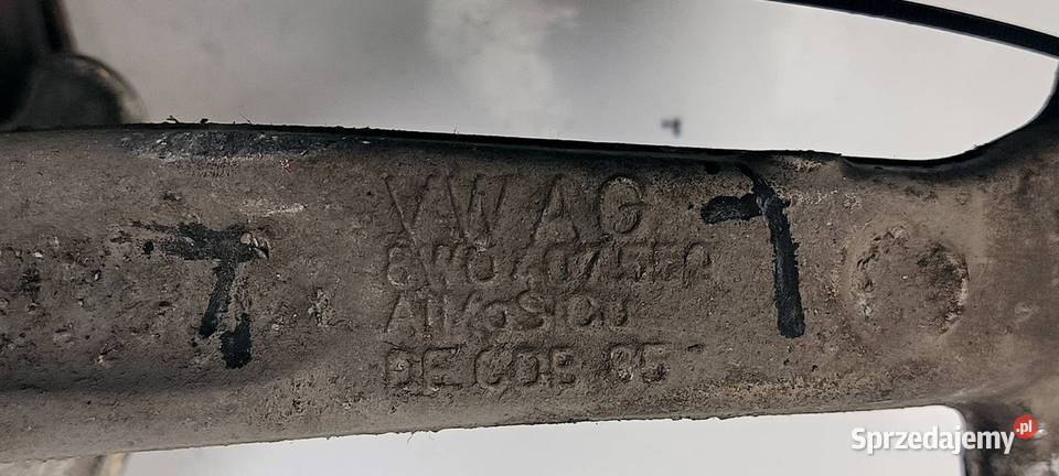 ZWROTNICA LEWA PRZÓD AUDI A4 B9 8W0407559 Lipno sprzedam