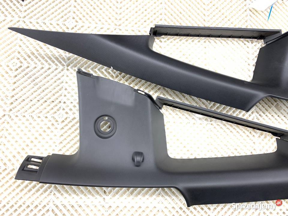 PODSUFITKA FORD MUSTANG V DR3363519C08 37 309 osobowe podkarpackie sprzedam