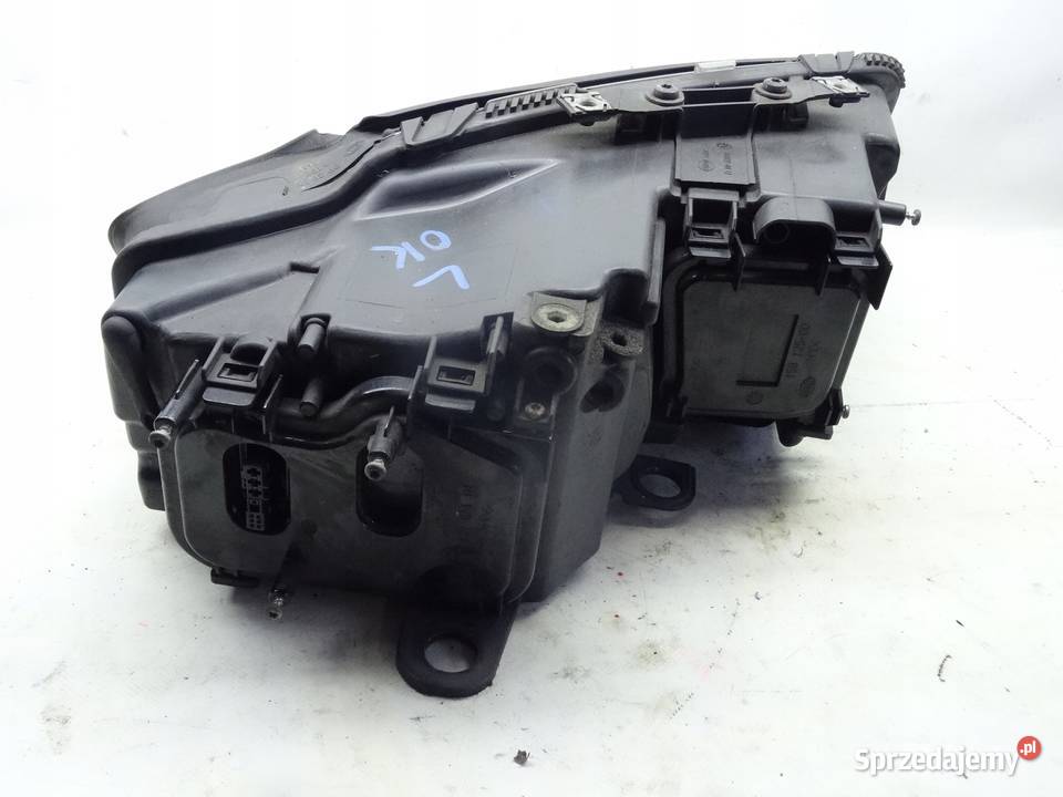 AUDI A8 D3 LAMPA PRZEDNIA PRZOD XENON LEWA Przemęt
