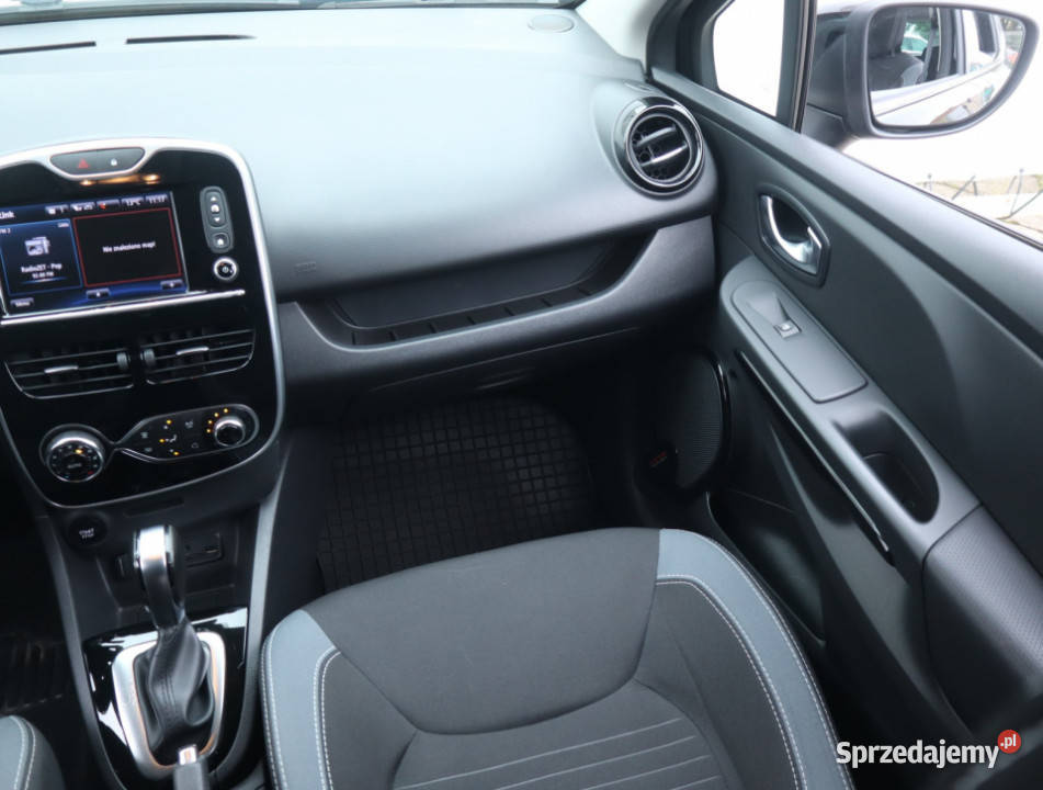 Renault Clio 12 TCe łódzkie