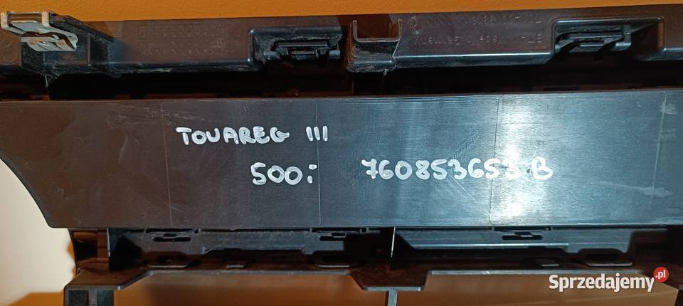 VW TOUAREG III GRILL ATRAPA CHŁODNICY ZDERZAKA Atrapy Lubin