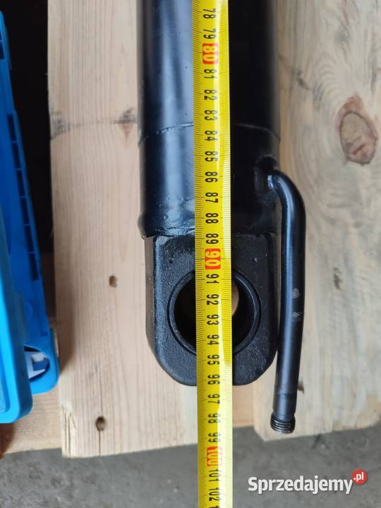 Siłownik hydrauliczny poziomowania ramienia JCB