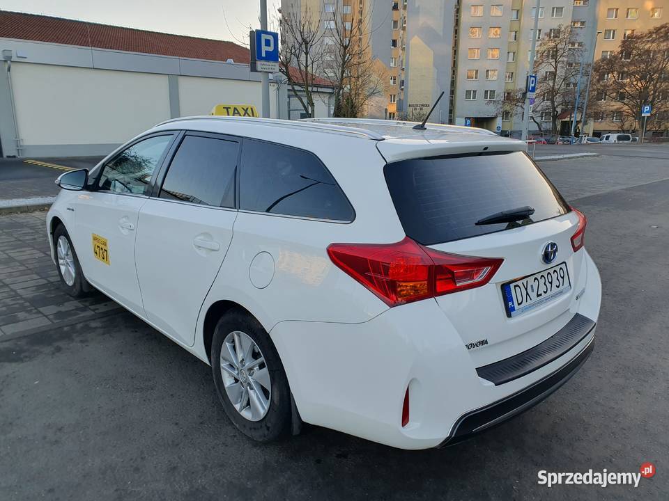 Auris II TS hybryda LPG Wrocław sprzedam