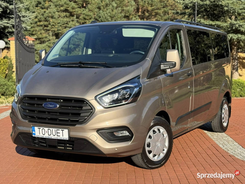 Ford Transit Custom 20 Automat 9osób Duża lakier metallic Widełki