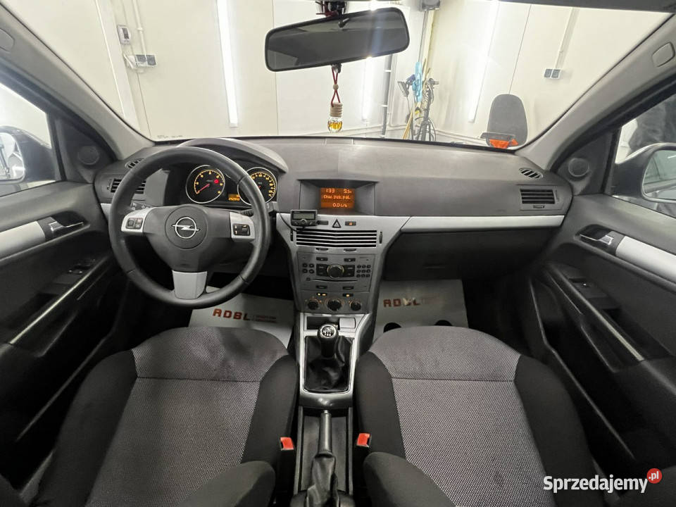 Opel Astra RatyZamiana Gwarancja 2010 bez rdzy Gdów