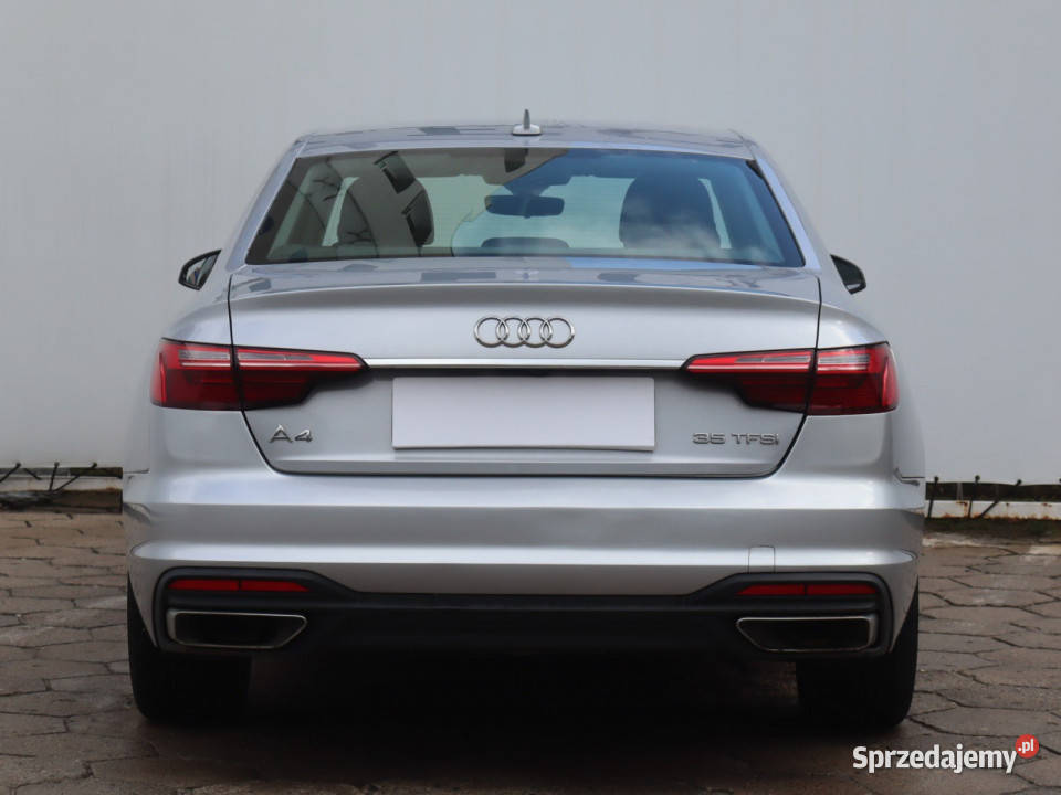 Audi A4 35 TFSI wielofunkcyjna kierownica Łódź