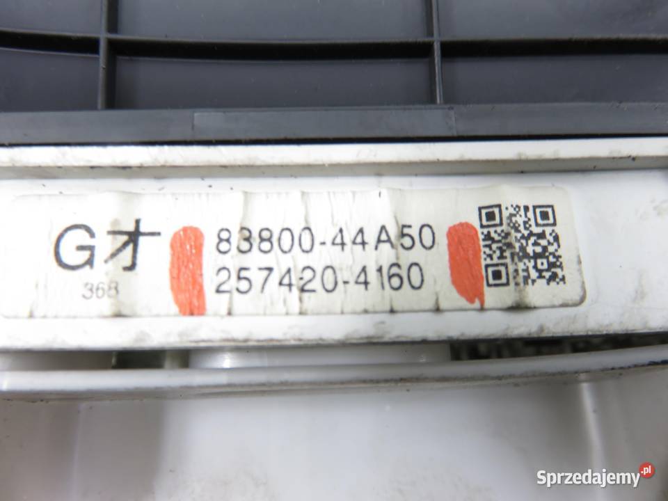 LICZNIK TOYOTA AVENSIS VERSO 20 D 8380044A50 Wyposażenie wnętrza