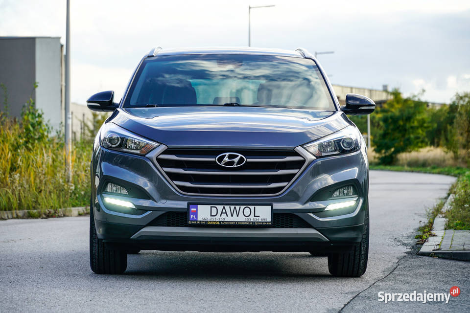 Hyundai Tucson Kamera Nawigacja Hak Czujniki radio sprzedam