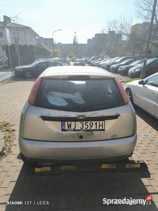 Syndyk sprzeda samochód Ford Focus Rok produkcji 2000 Motoryzacja mazowieckie