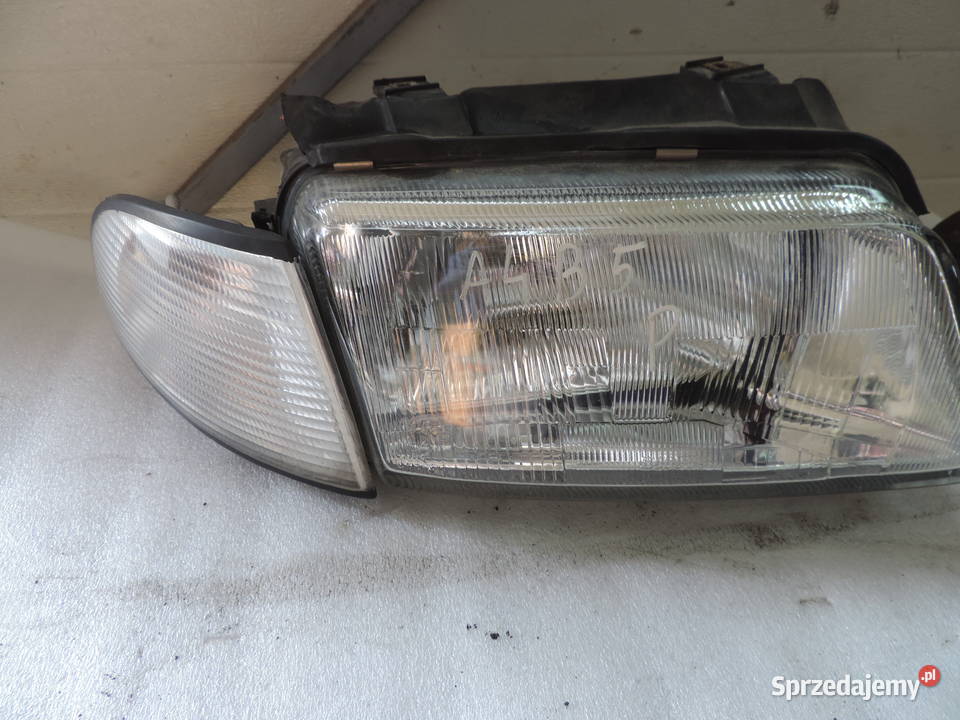 LAMPA PRAWA PRZEDNIA AUDI A4 B5 PRZEDLIFT Prawe Nowy Sącz