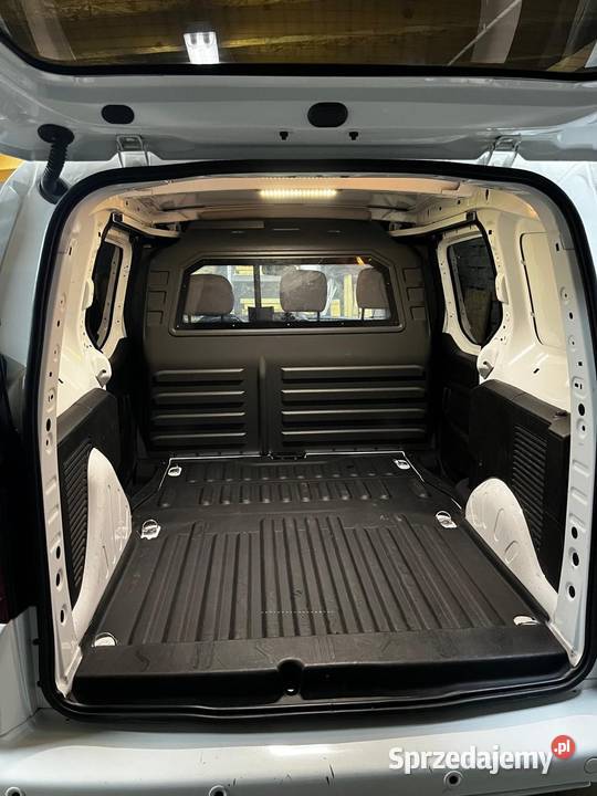 Peugeot Partner II 2016 Diesel Automat Furgon świętokrzyskie Kielce sprzedam