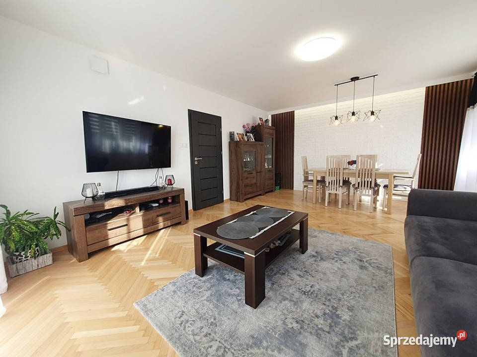 Sprzedaż domu wolnostojącego 280m Daleszyce