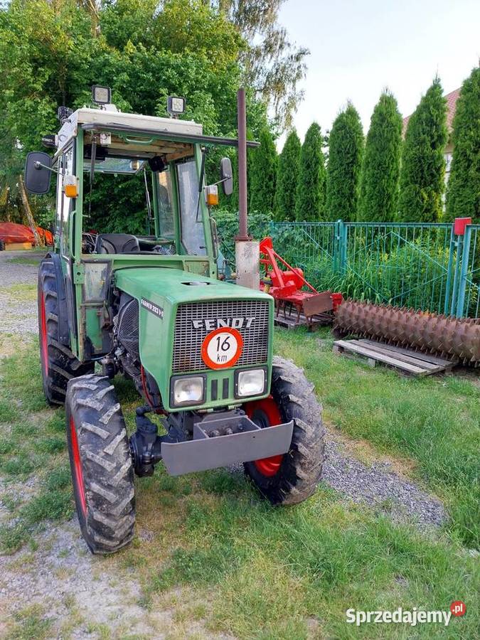 Ciągnik sadowniczy Fend 203V II Zaczep górny Majdan Moniacki sprzedam