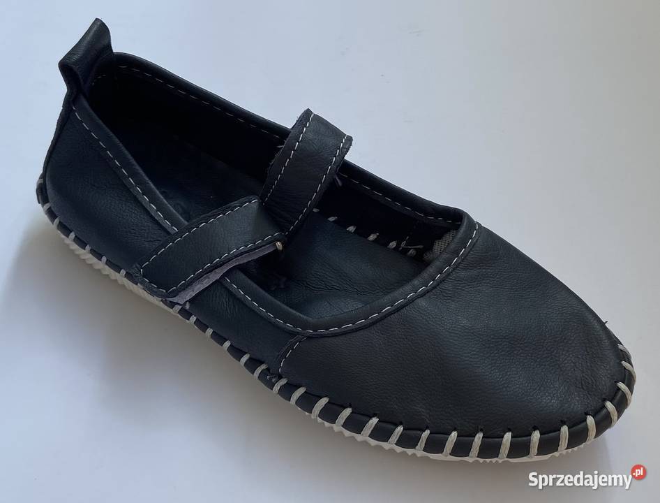 Granatowe dziewczęce skórzane baleriny 32