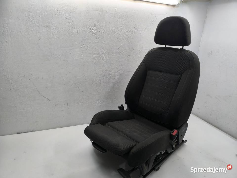FOTEL PASAŻERA PRAWY PRZÓD OPEL INSIGNIA A KOMBI wielkopolskie