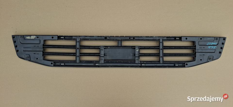 VOLVO FH5 FH 5 ATRAPA DOLNA ŁAWKA GRILL 22822436 Atrapy Bieleń sprzedam