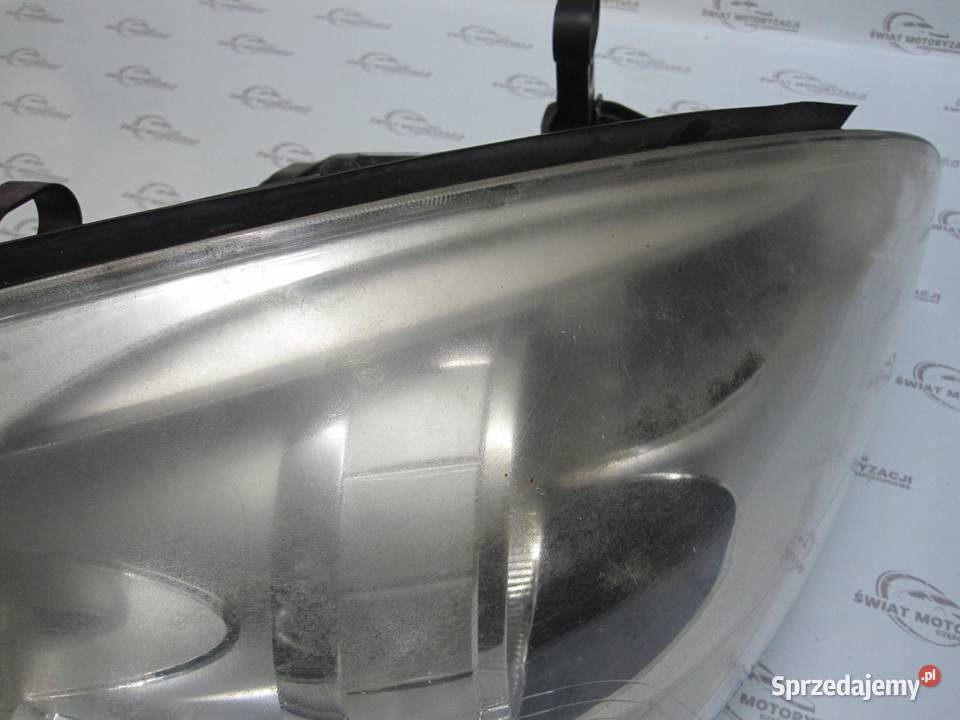 VOLVO S60 II 11r lampa prawa przód ANGLIK