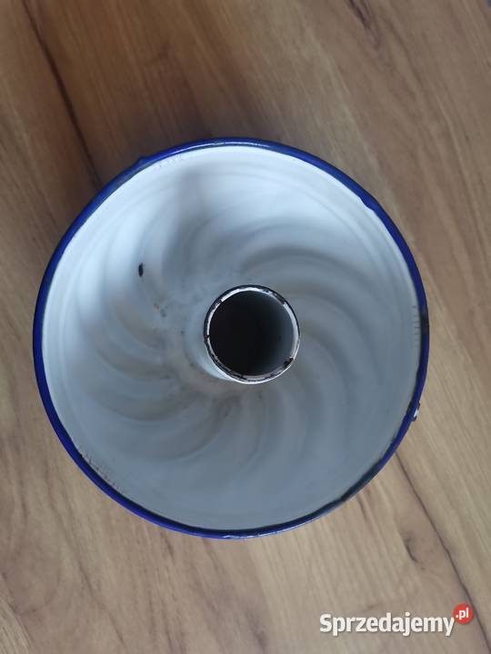 Stara metalowa forma do pieczenia babki emalia sprzedam