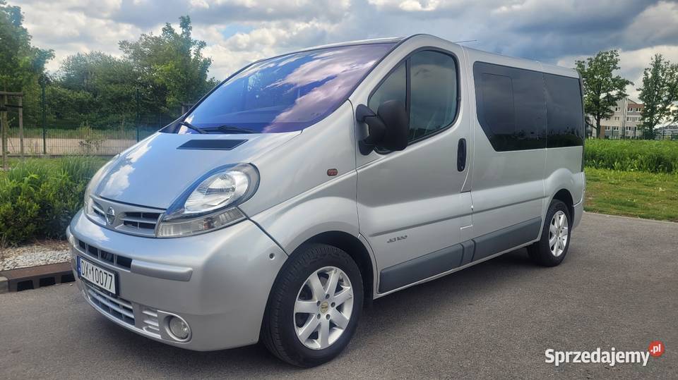 Nissan Primastar 19DCI bus 8 osób Vivaro Trafic srebrny Samochody osobowe Wrocław