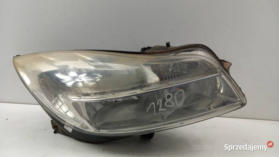 OPEL INSIGNIA A LAMPA PRZÓD PRAWA Zbierkowo