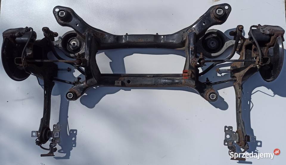VOLVO V60 ZAWIESZENIE BELKA TYŁ 31329225 2013R