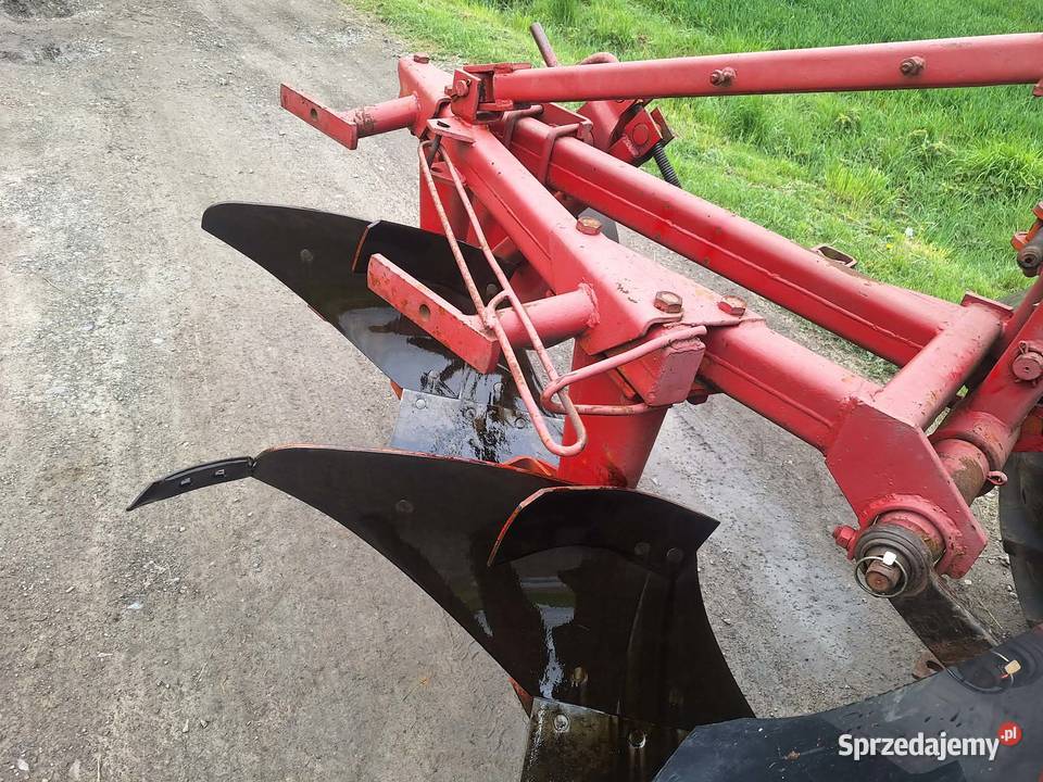 Sprzedam pług 2 skibowy unia grudziądz c330 c360 nieuszkodzony