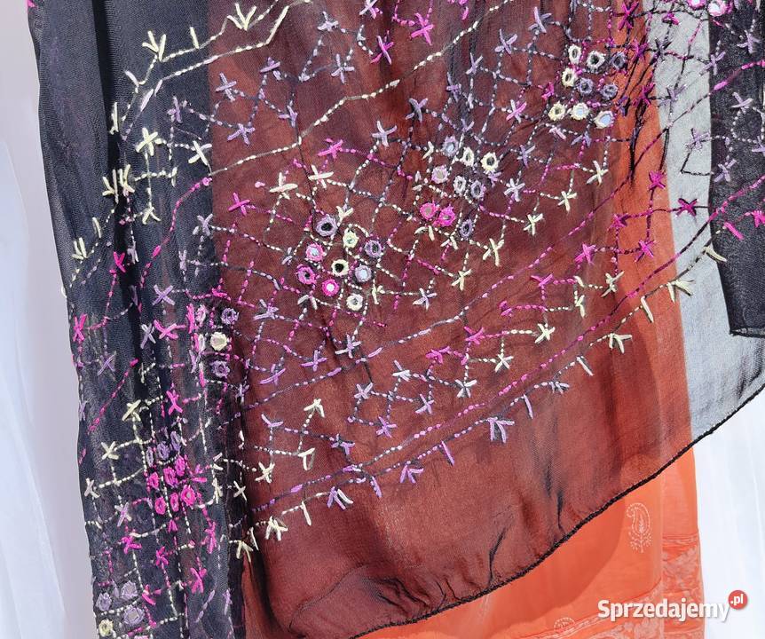Duża chusta szal dupatta haftowana szyfon czarna