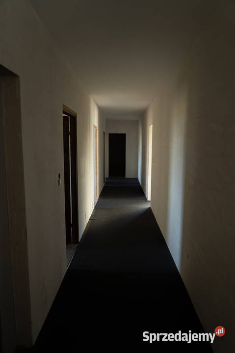 Dom parterowy 235 m2 z garażem garaż