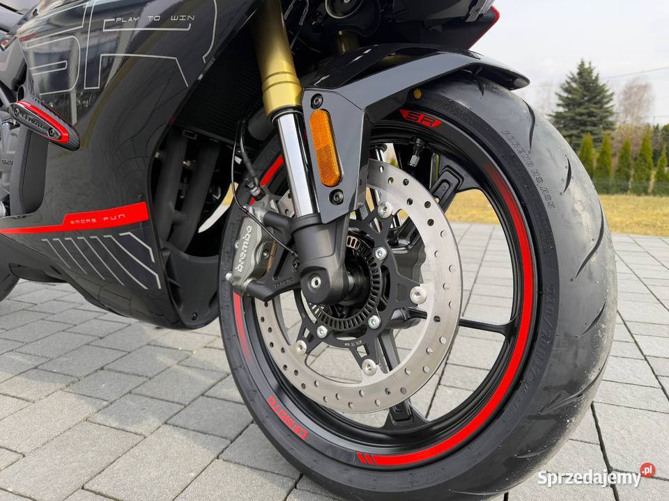 NOWOŚĆ NA RYNKU NA ROCZNIK 2025 MOTOCYKL CFMOTO