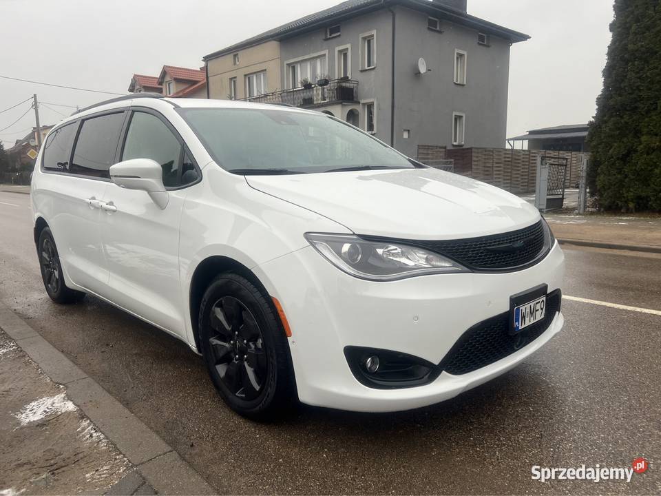 Chrysler Pacifica asystent pasa ruchu Pacifica mazowieckie Mława