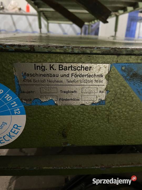 Podnośnik nożycowy PK2 1500 Wioska