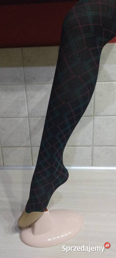 Rajstopy we wzory na czarnym tle Company Fashion Lublin