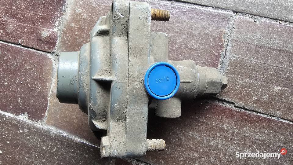 Zawór pneumatyczny układuhamulcowego STAR