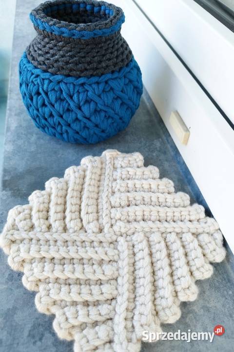 Wazon dekoracyjny crochet z dywanem ręcznie Dom i Ogród łódzkie Piotrków Trybunalski