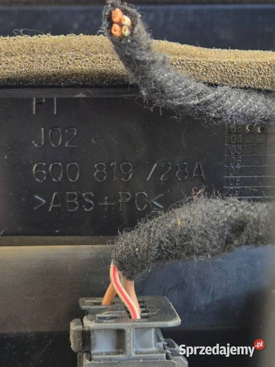 KRATKA NAWIEWU RAMKA KONSOLI VW POLO IV 4 OKULAR Działoszyce