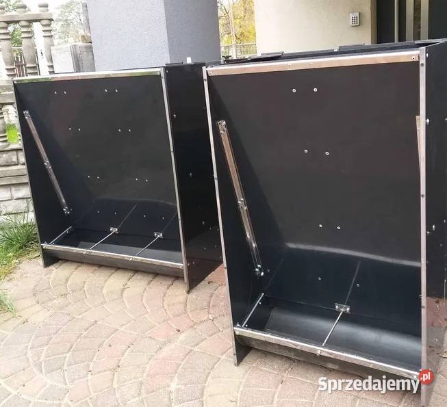 Automatkarmnik paszowy dwustanowiskowy