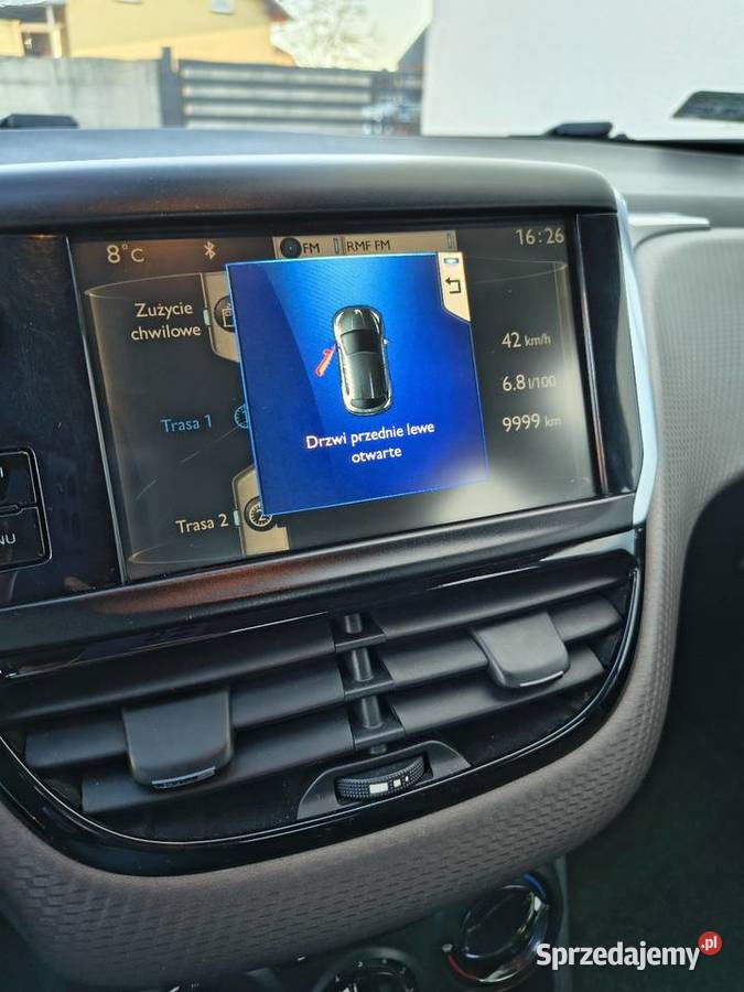 Peugeot 2008 12 benzyna 2013r Historia CEPiK komputer pokładowy wielkopolskie Zbąszyń