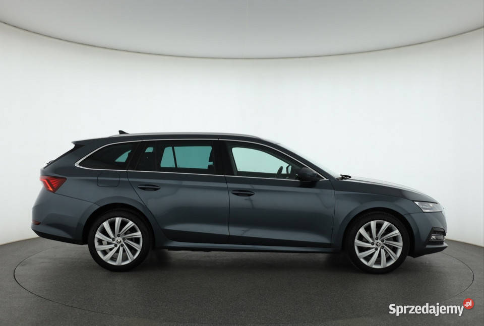 Skoda Octavia 14 TSI iV kamera cofania