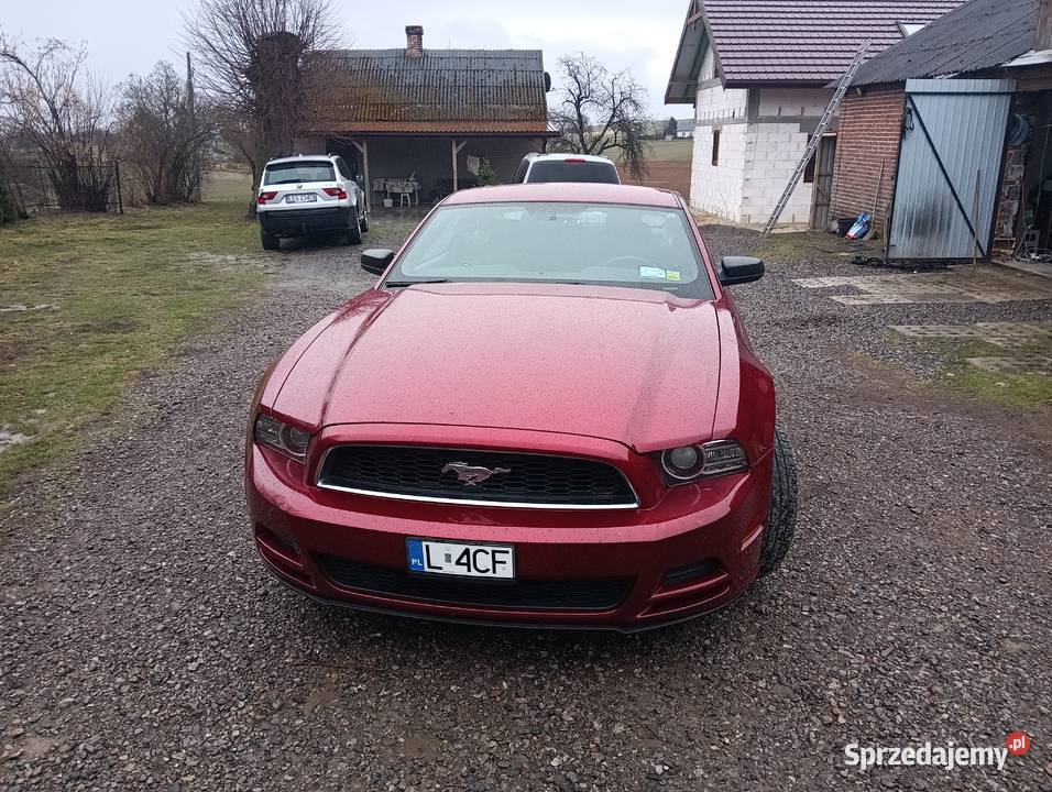 Ford Mustang 3 7 benzyna 2014