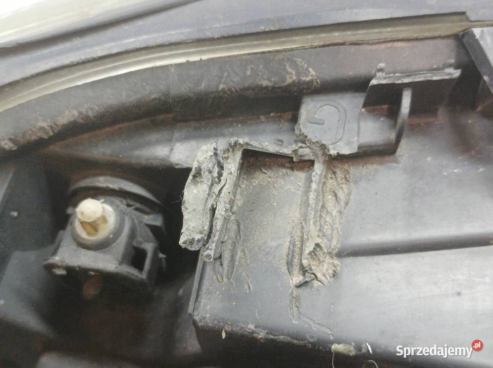 LAMPA PRZÓD LEWA 8620686 89004805 Volvo V70 II