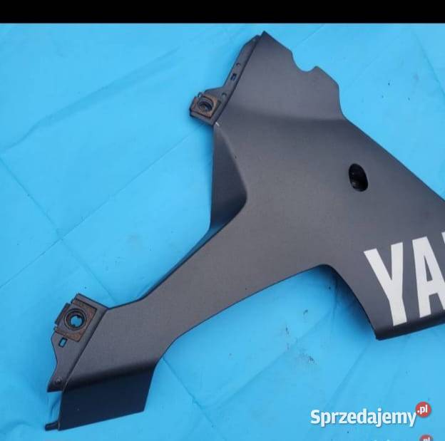 Yamaha R1 RN09 0203 owiewka owiewki bok plastik Nowy Tomyśl