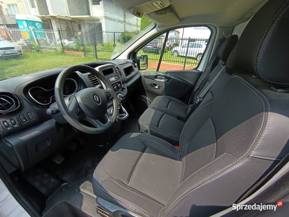 Renault Trafic 1 6dci 90 klimatyzacja VAT marża Kielce sprzedam