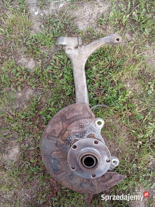Audi A4 B6 B7 zwrotnica przód 8E0407242B Zwrotnice Iława