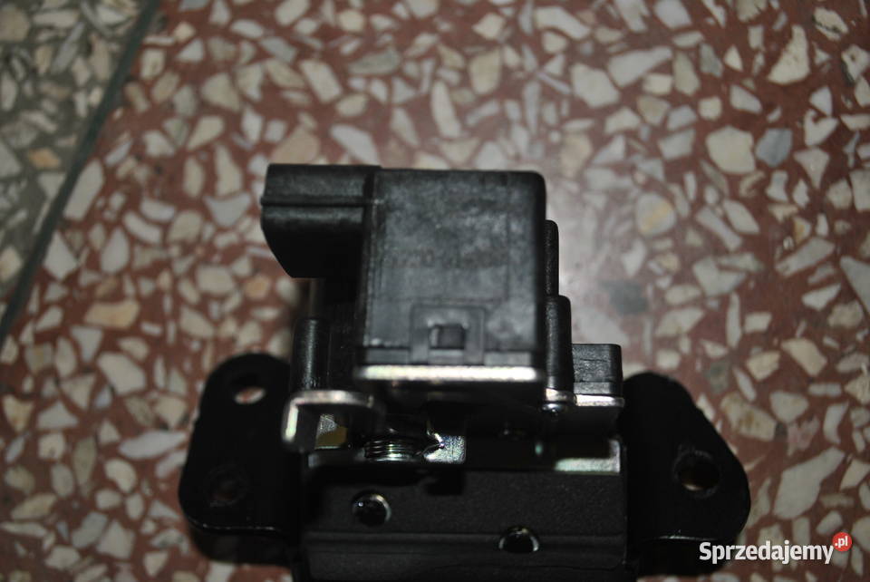 Zamek klapy pokrywy bagażnika IX30 CEED SOUL śląskie Poręba sprzedam