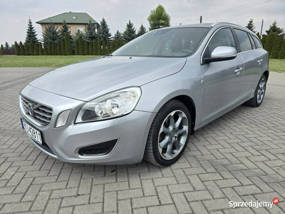 Volvo V60 16hdi Ocean RaceNaviSerwisSkóryKlimatr Kutno sprzedam