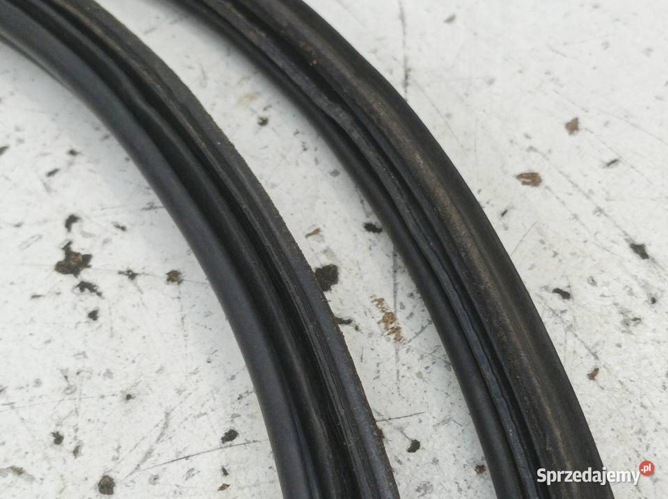 USZCZELKA KLAPY TYŁ BAGAŻNIKA KAROSERYJNA KOMBI