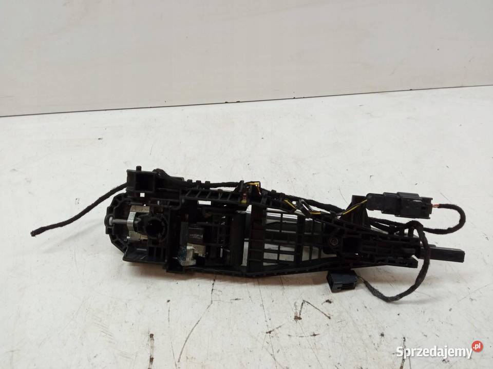 KLAMKA ZEWNĘTRZNA PRAWA PRZÓD P68194120AB