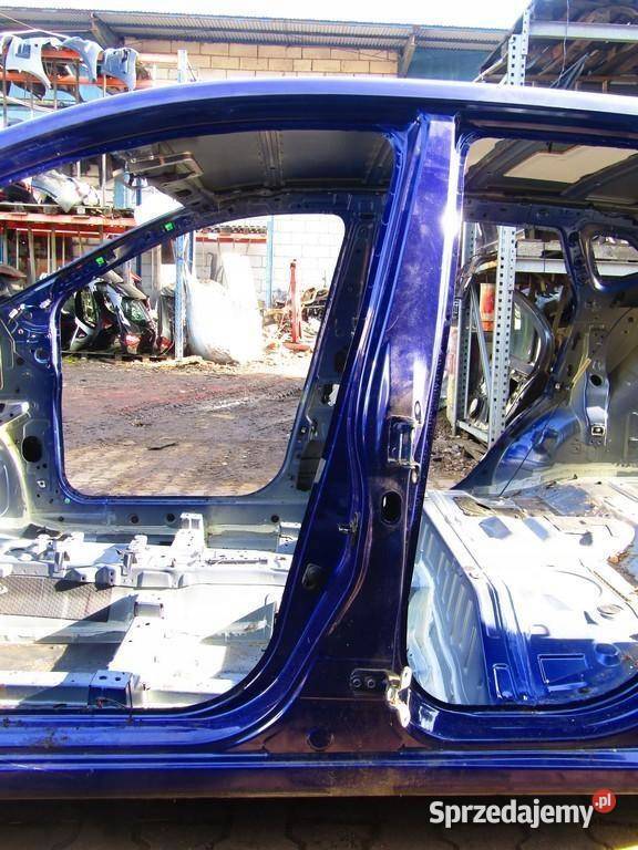 PRÓG SŁUPEK LEWY LEWA BOK NISSAN QASHQAI J11 Progi